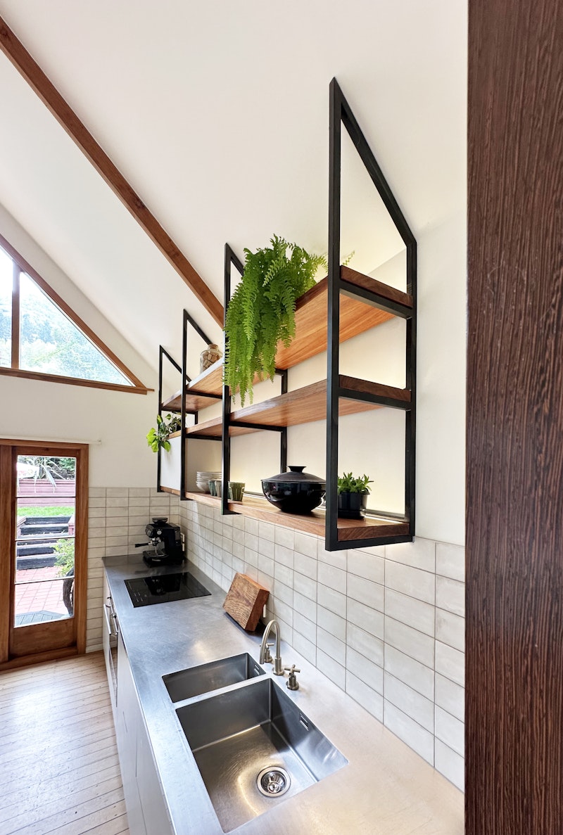 Bench run and splashback detail