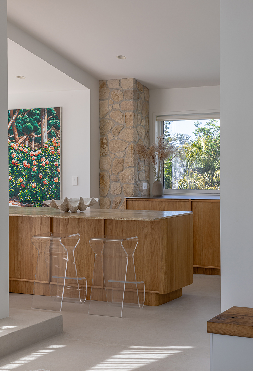 Casa de playa de verano — kitchen by Designmarked Kitchens, Waikato — NKBA Excellence in Design 2025
