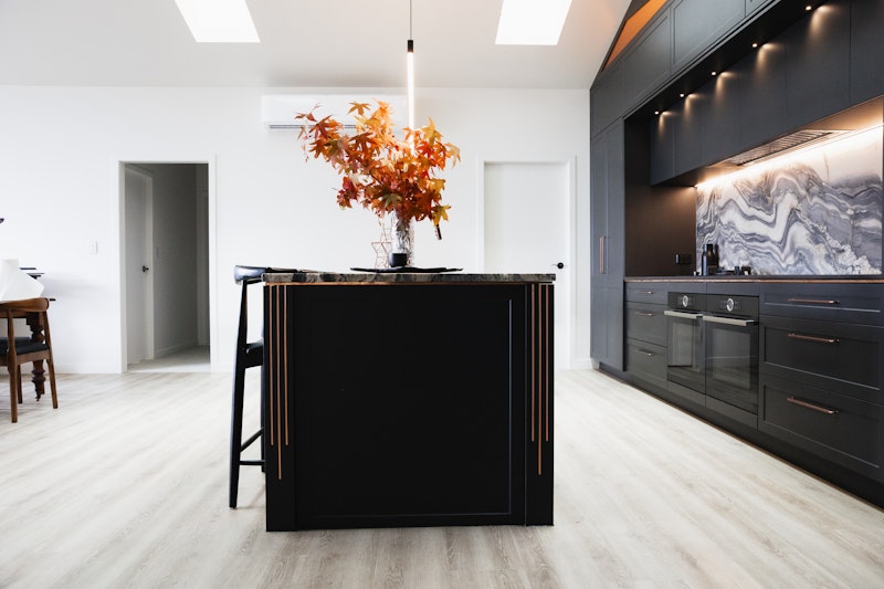 Bench run and splashback detail