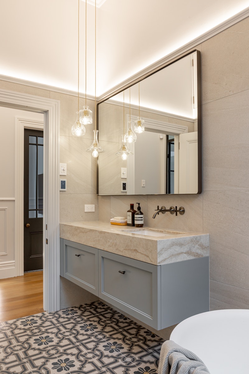 Vanity and mirror detail