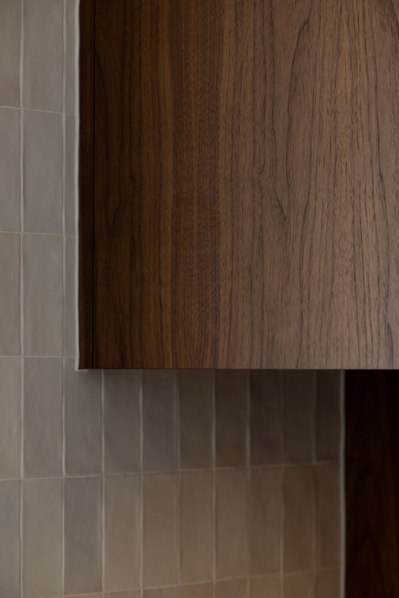 Mid Century Muse — kitchen by Rebecca Bailey Design, Auckland — NKBA Excellence in Design 2025