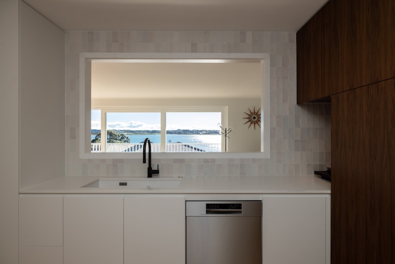 Bench run and splashback detail