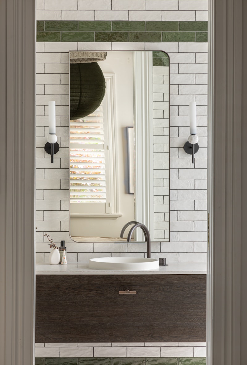 Vanity and mirror detail